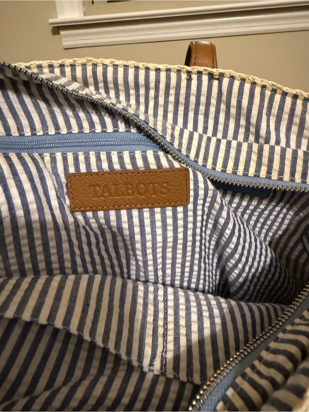 Talbots Woven Straw Tote Bag | Blue Seersucker Lining | Coastal Preppy Beach Bag - Picture 10 of 11